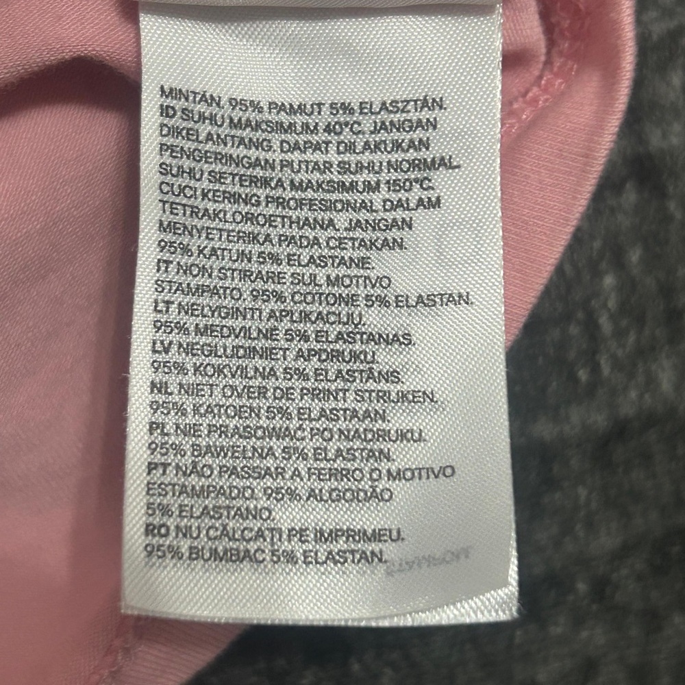 H&M Divided women’s Size XS Selena Gomez Pink Graphic Tee(A273)✨ - Picture 12 of 16